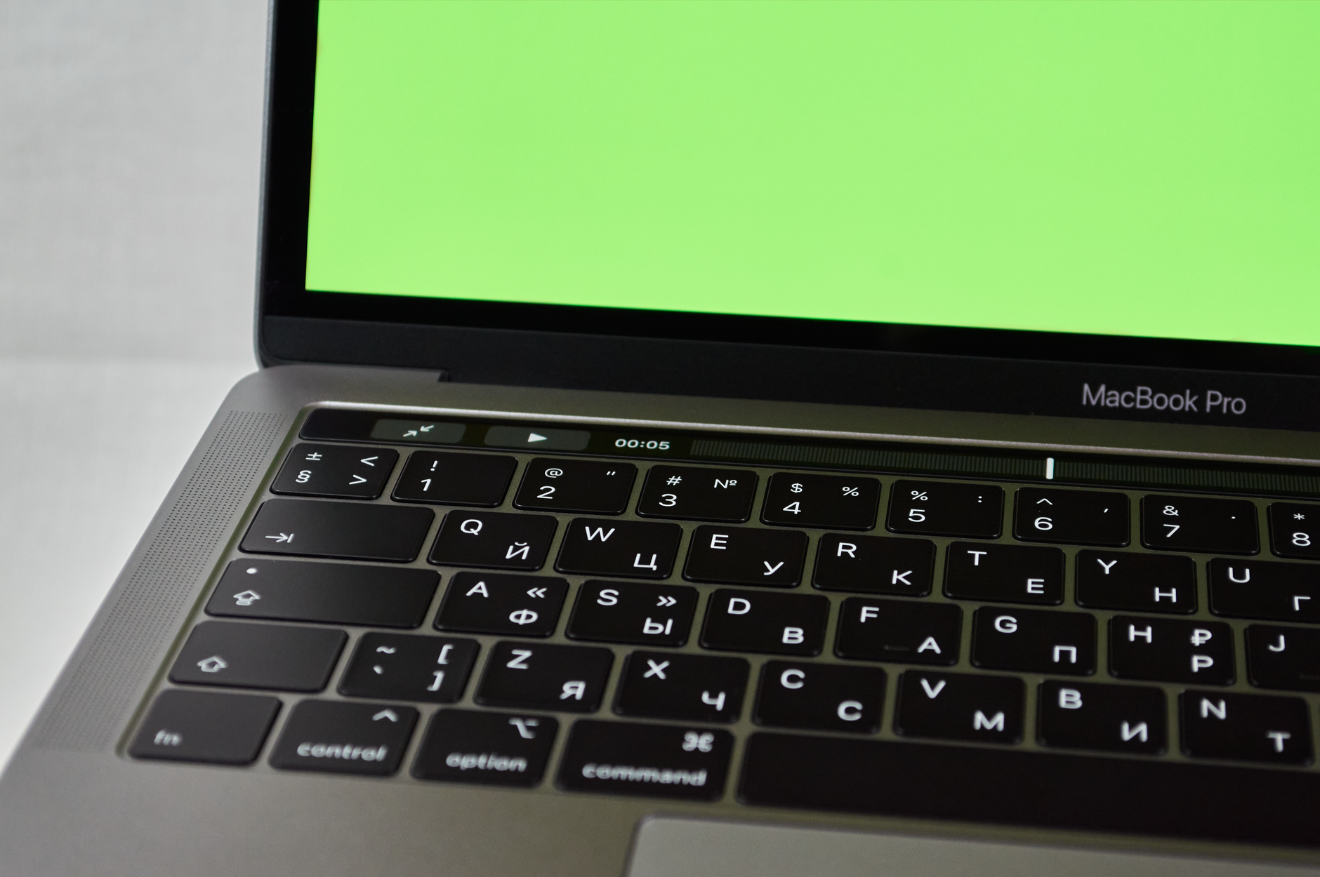 MacBook Ultra: Nur OLEDs von Samsung – und das wird teuer