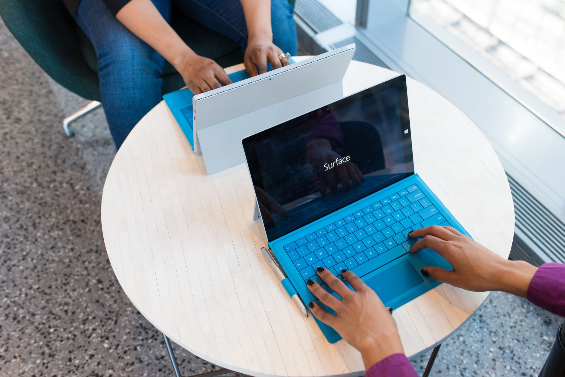 Apple: Macbook Pro bekommt Oled, Touch und wird leichter