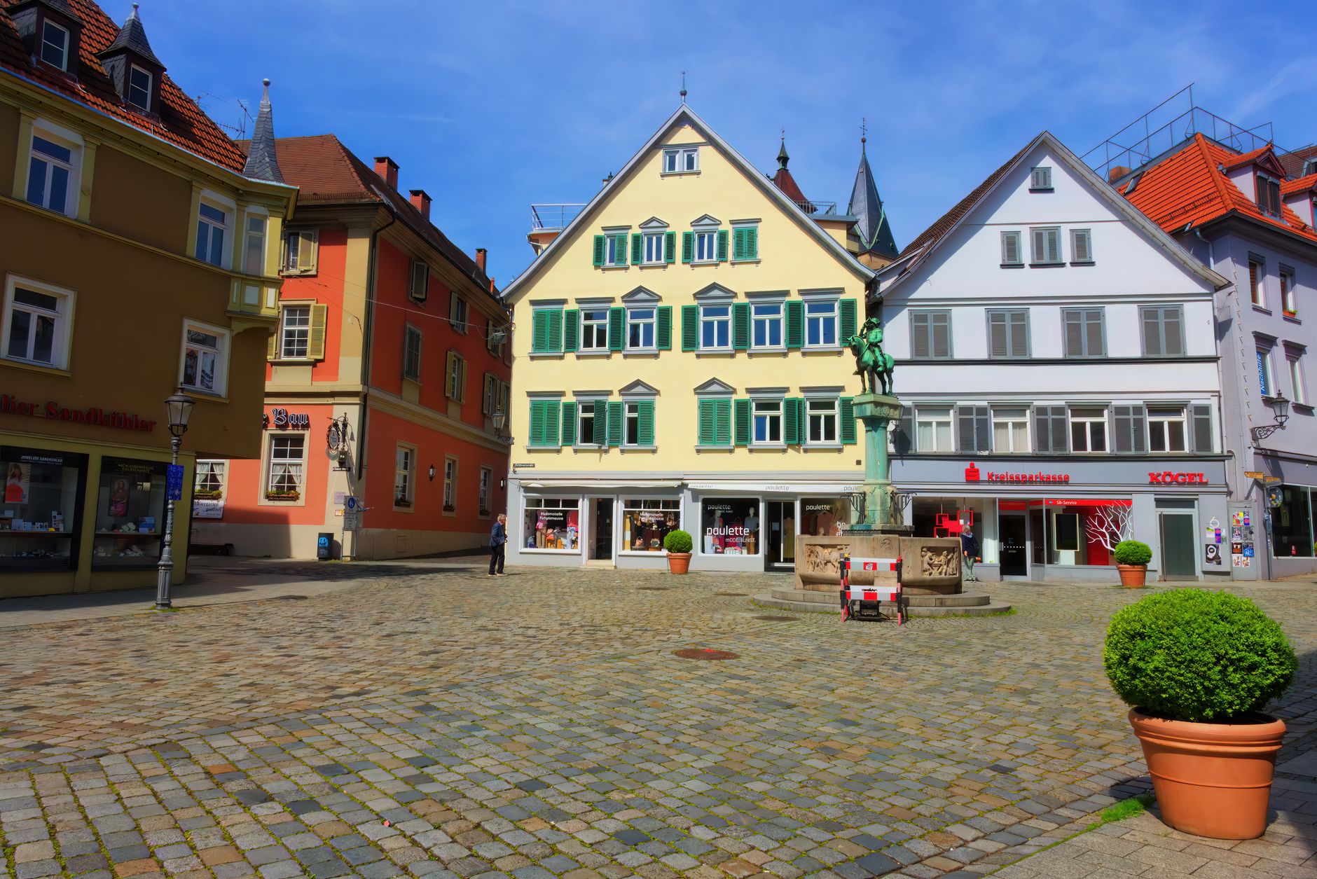 Kelsterbach: Zu viel Gepäck macht verdächtig