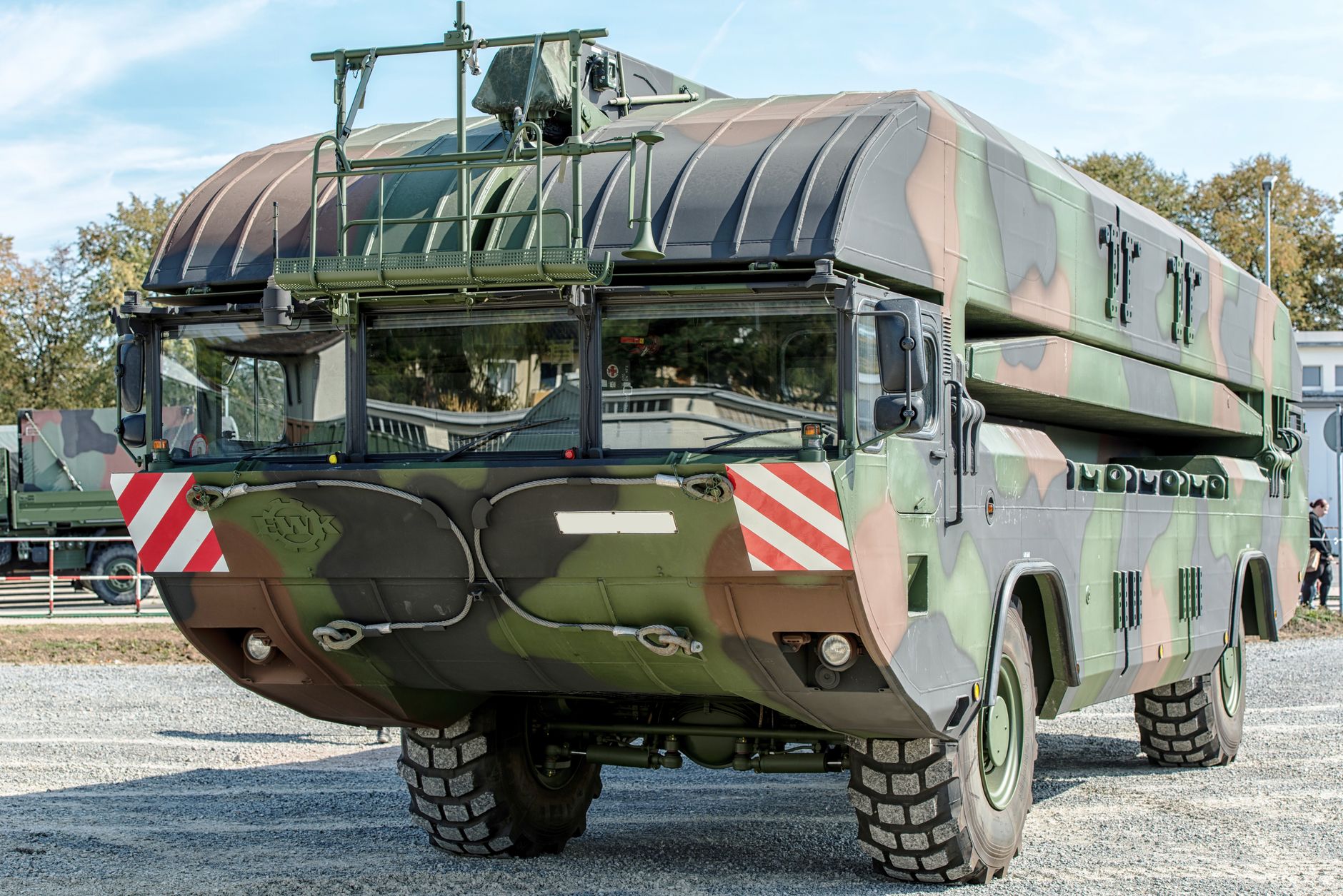 Verteidigung im All: Bundeswehr und Rüstungsbranche bündeln Kräfte