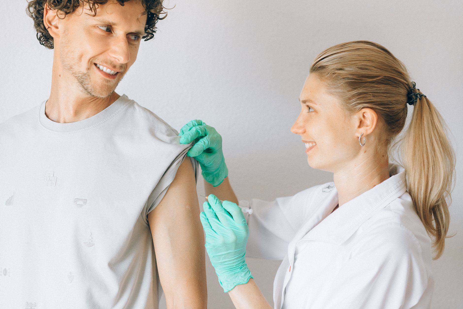Nobelpreis für Medizin: Wie ein Algenprotein Nervenzellen per Licht steuert