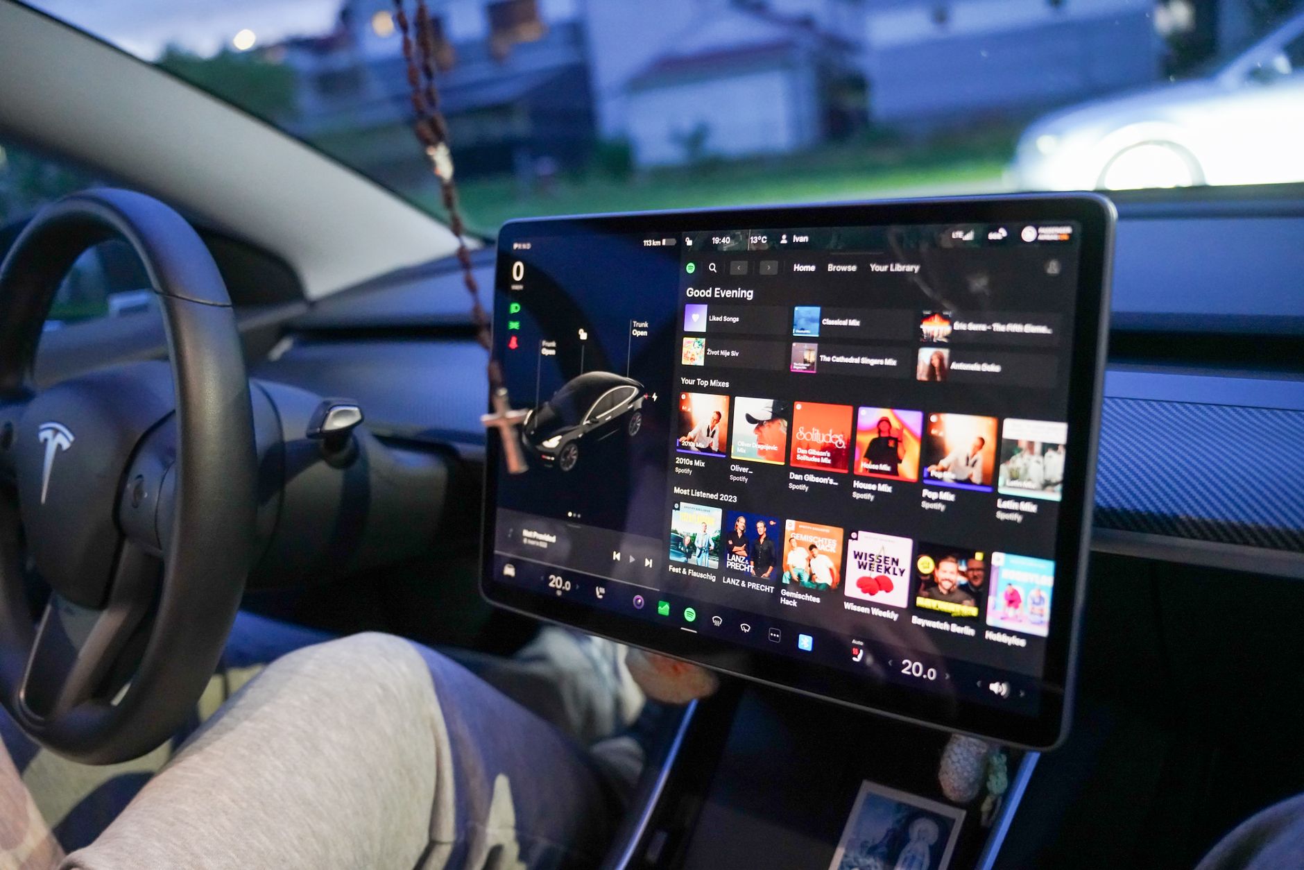 Tesla Cybercab: Starlink-Antenne im Heck als Vorreiter?