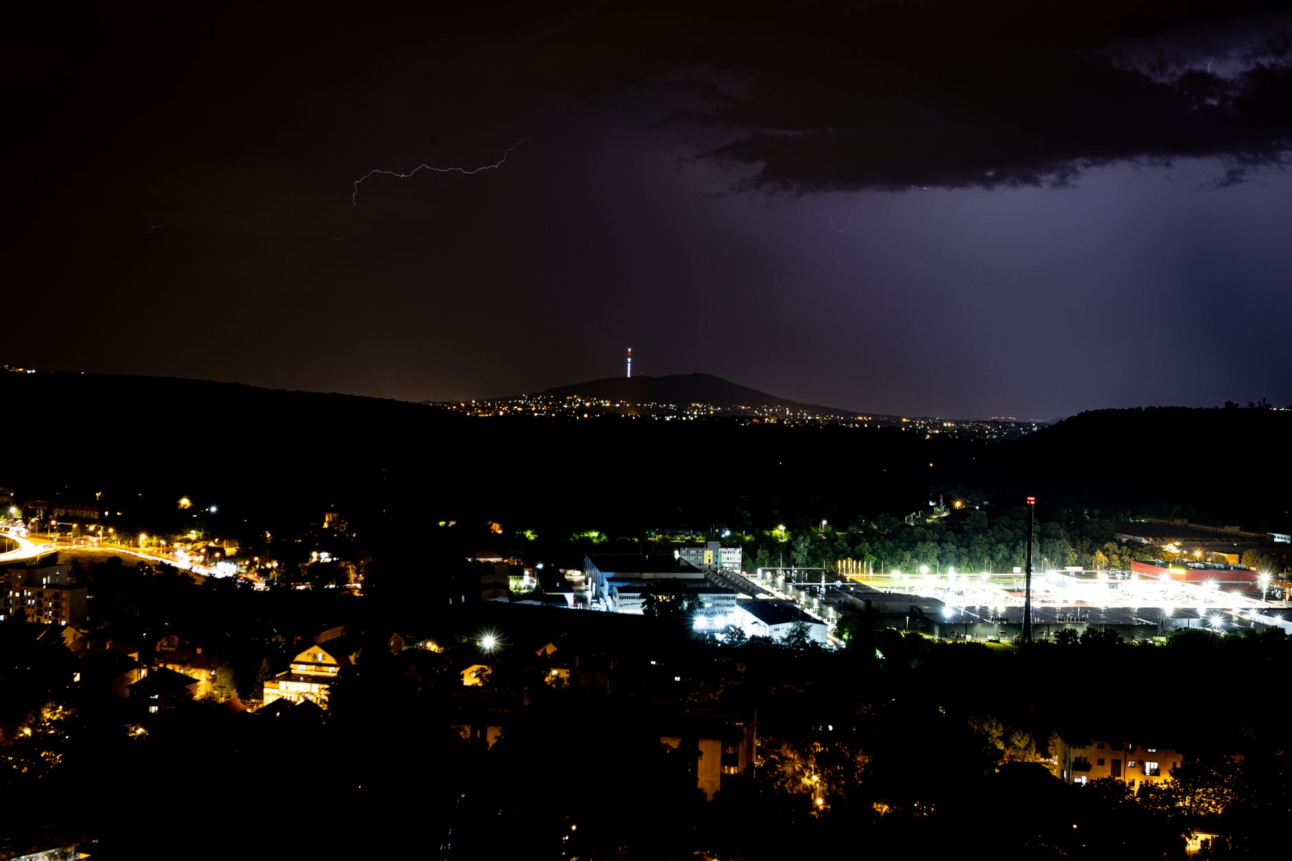 Gewitter - Zwei Tote bei Unwettern mit Tornados in Thüringen und Rheinland-Pfalz