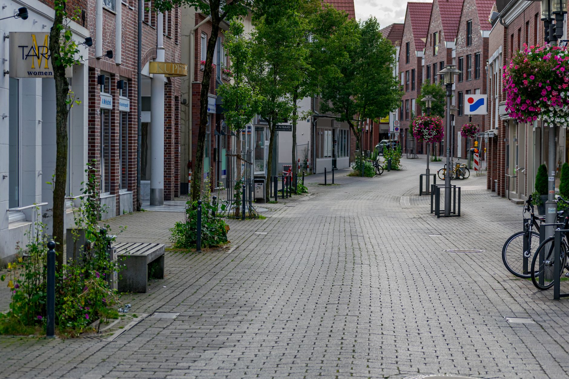 Bumper auf Radweg sorgen für Ärger in Ginsheim