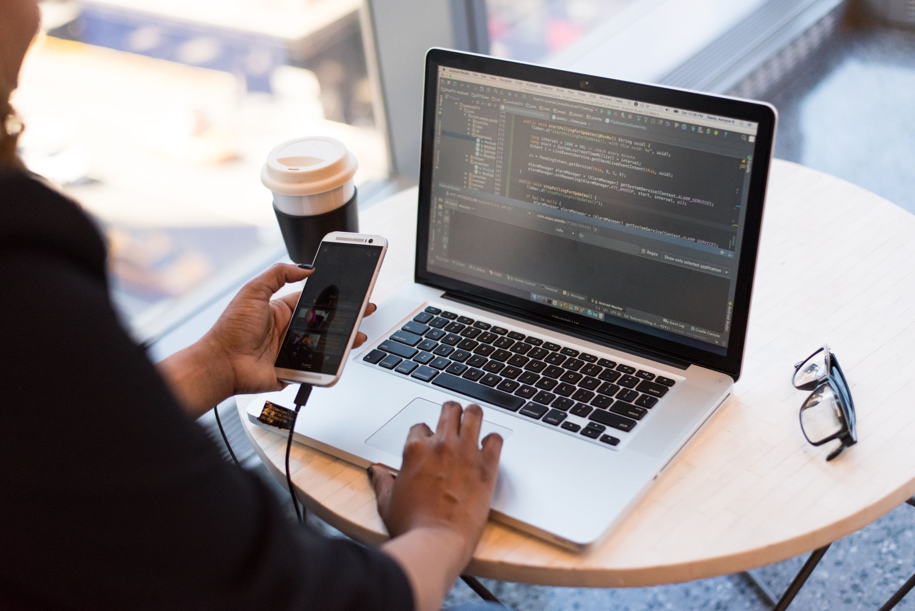 (g+) KI in der Softwareentwicklung: Wenn Scrum Master zum Engpass werden