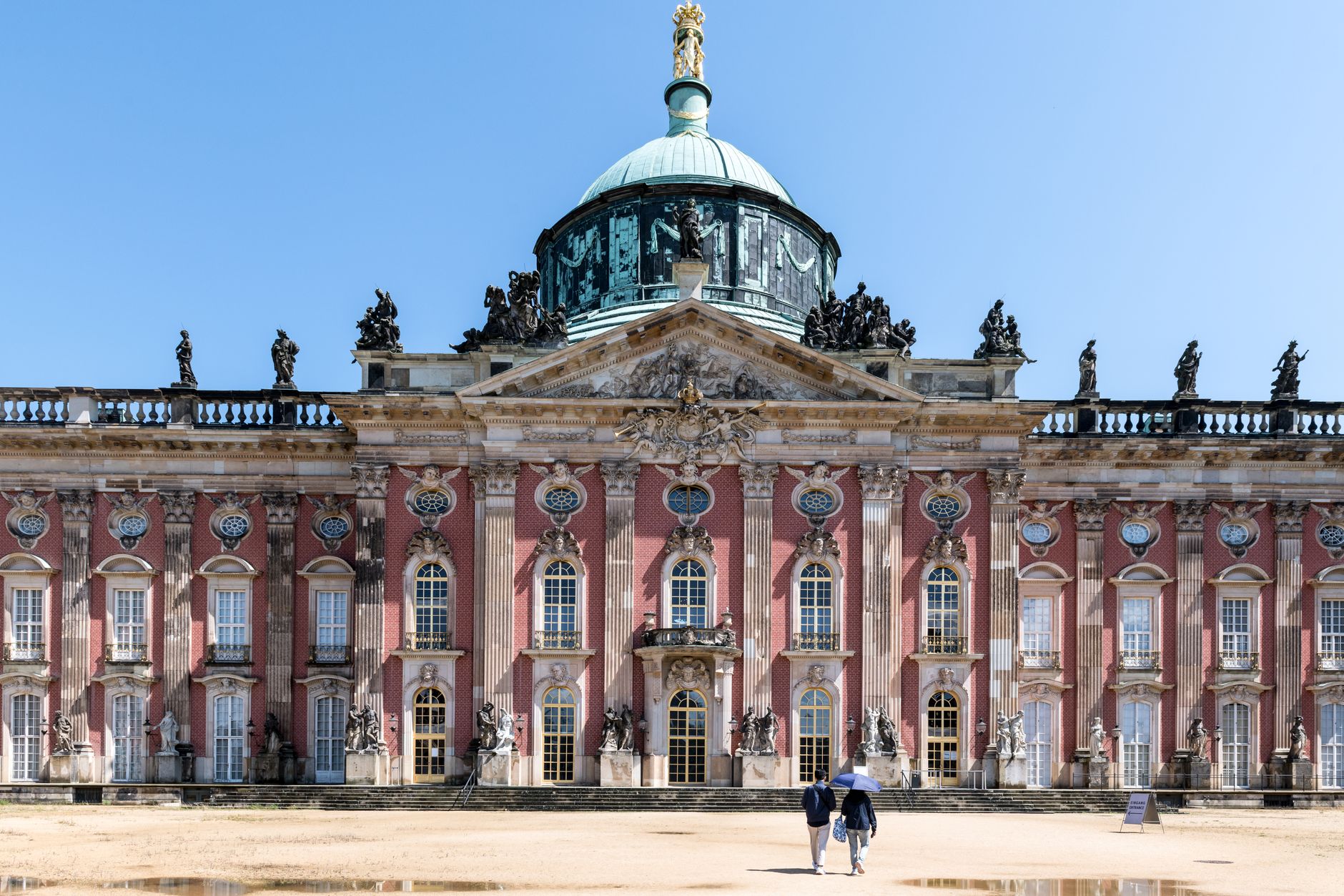 Brandenburg - Klausurtagung der Bundesregierung - Merz: "Industrielle Basis Deutschlands stärken"