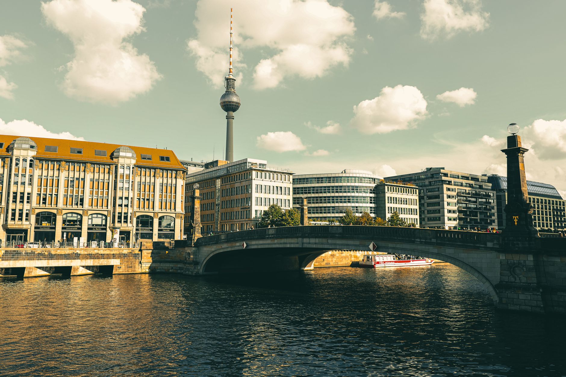 Rhysida: Ransomware-Gruppe will 2 Millionen in Bitcoin von Berliner Landes-IT