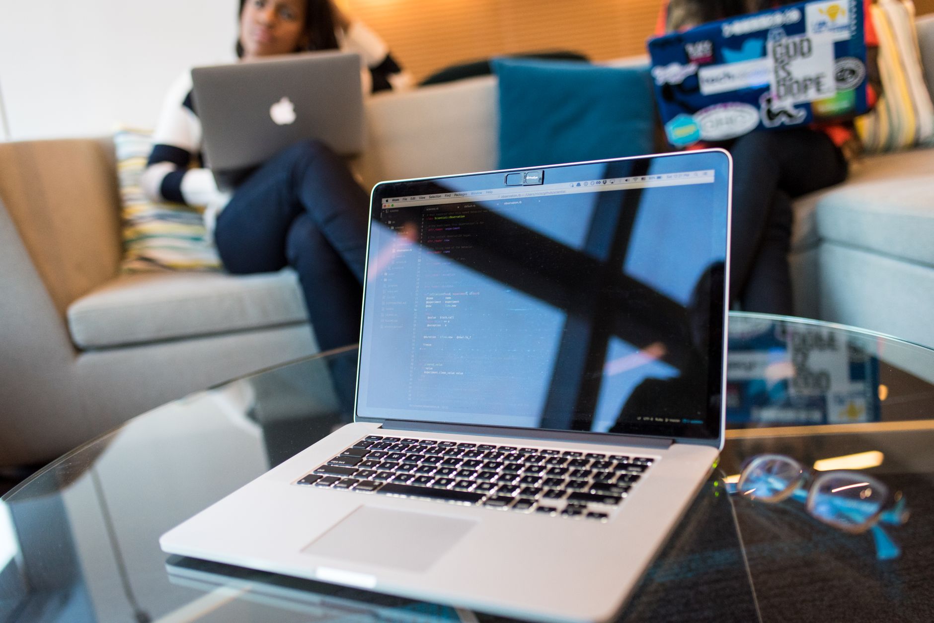 App Store: Apple erlaubt Entwicklern, Intel-Mac-Support zu streichen