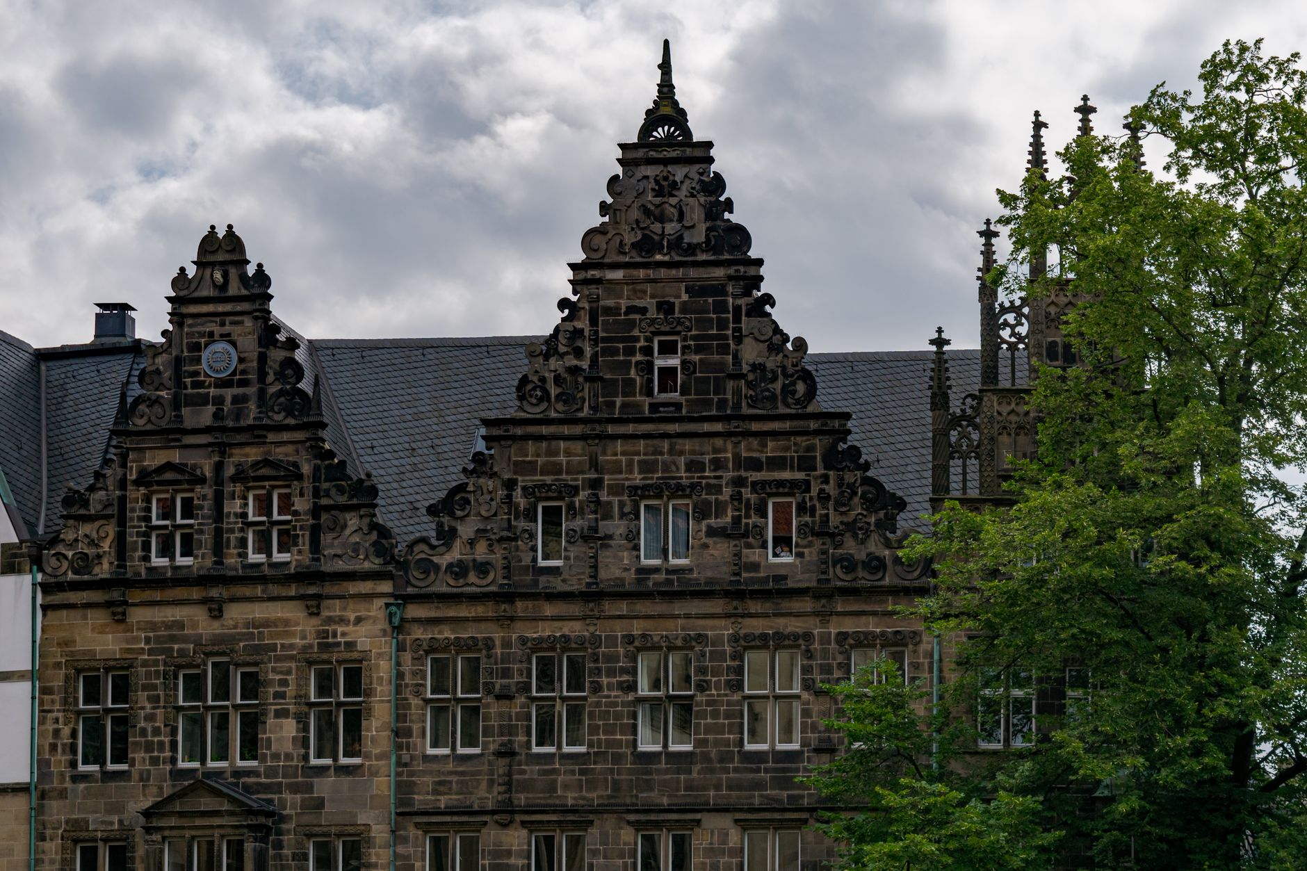 Angehende Lehrkräfte demonstrieren in Marburg gegen Reformen