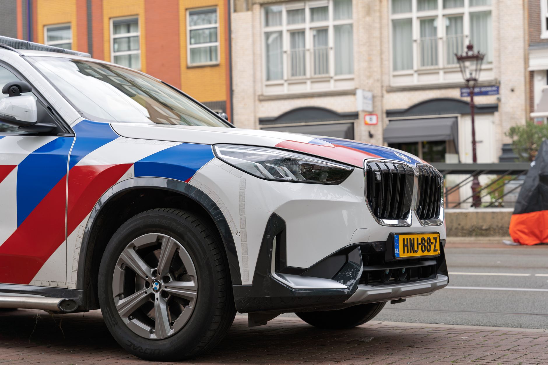 Ermittlungen wegen vorgeworfener Verkehrsdelikte eingeleitet: Kassenbon führte zu flüchtigem Kleinkraftradfahrer; Polizei bittet um Hinweise