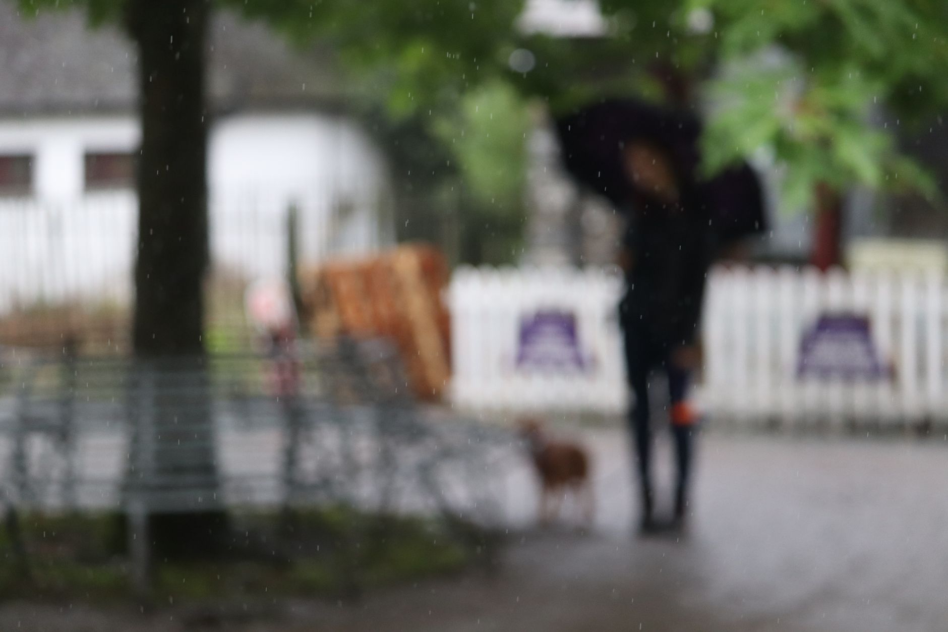 Wetter - AmTag überwiegend regnerisch, im Nordwesten zunächst freundlich
